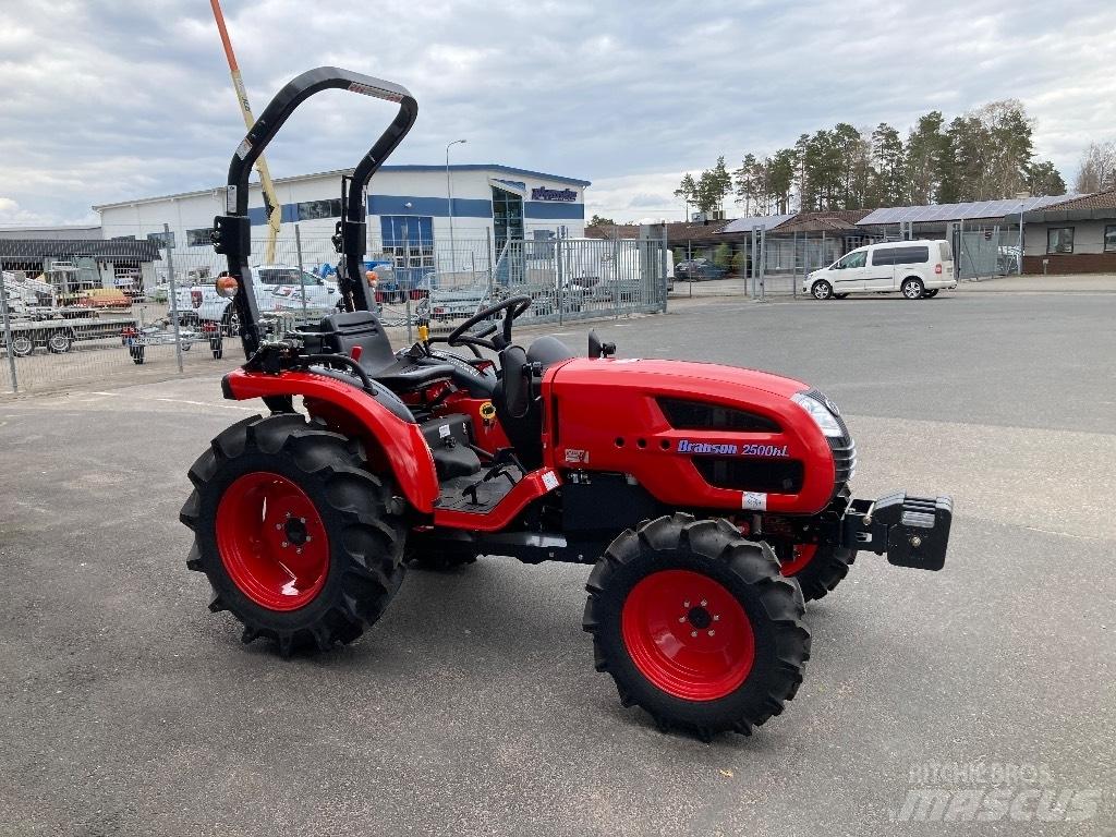 Branson 2500h Traktoren