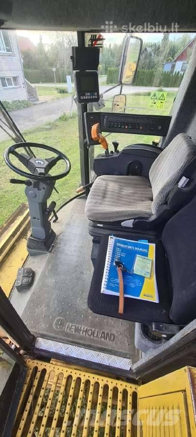 New Holland TX 64 Mähdrescher