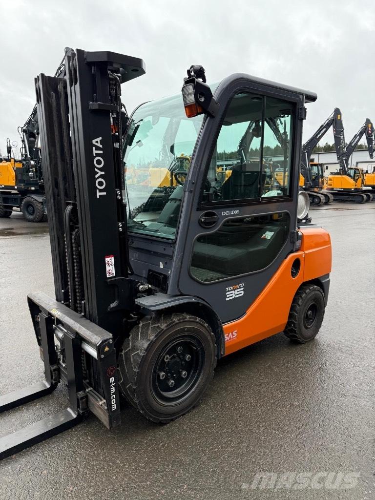 Toyota 02-8 FGJF 35 Gasstapler