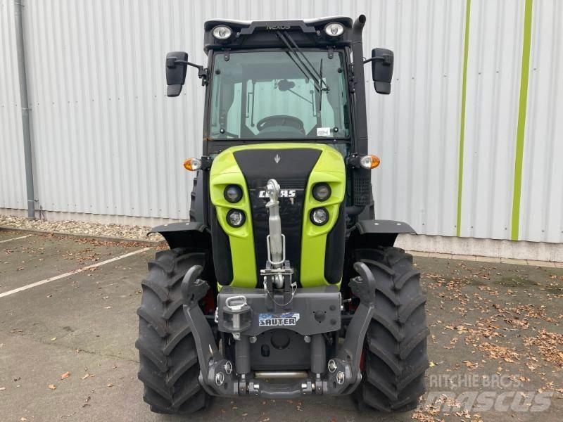 CLAAS NEXOS 260 L Traktoren