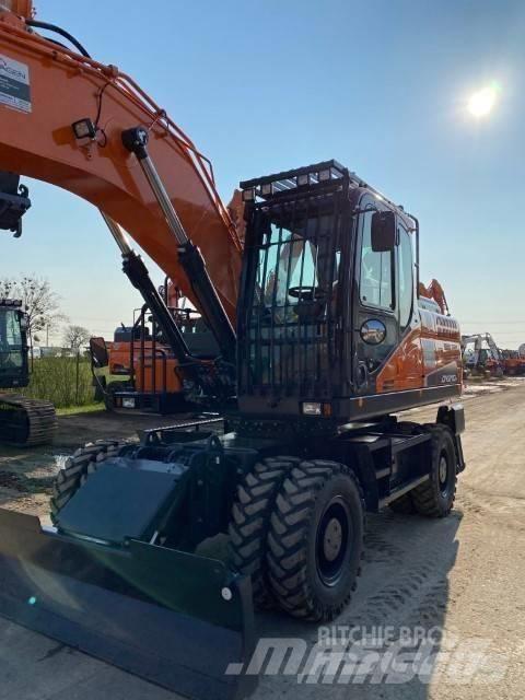 Doosan DX 210 W Mobilbagger