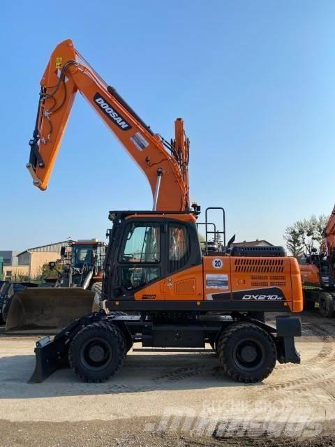 Doosan DX 210 W Mobilbagger