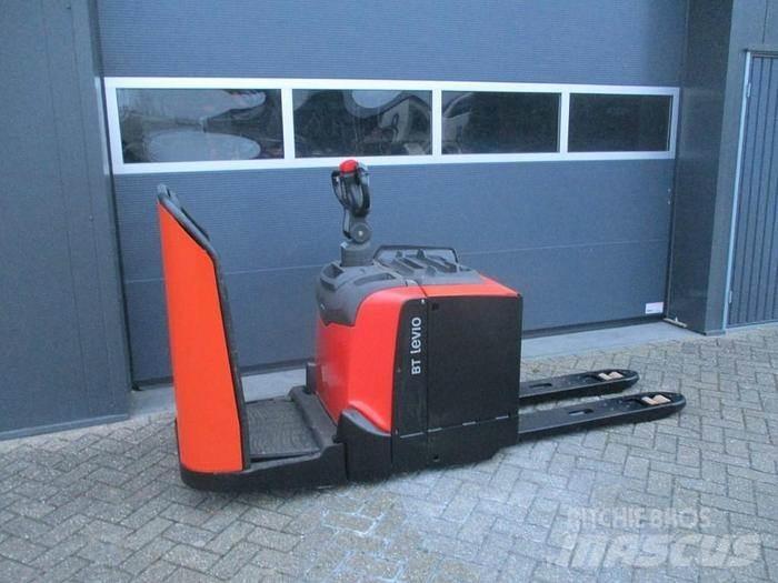 Toyota LPE 250 Gabelstapler mit Fahrerstand