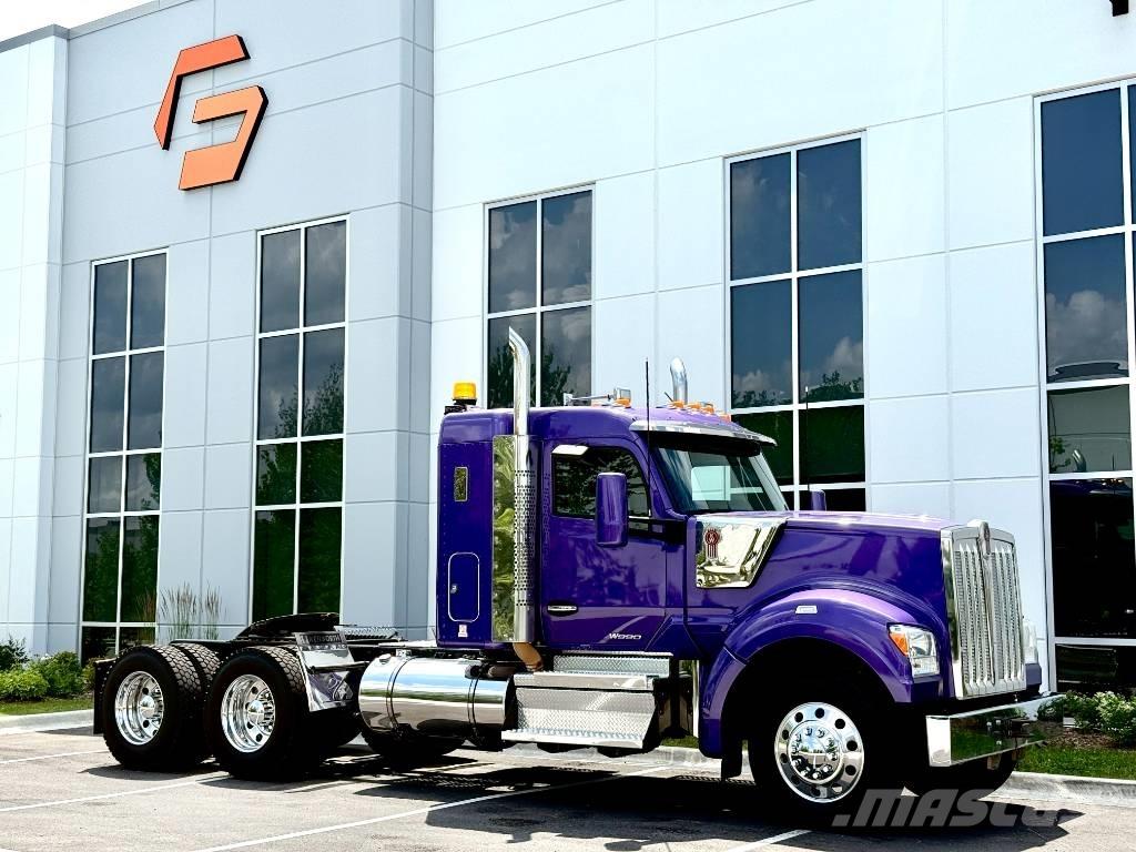 Kenworth W 990 Sattelzugmaschinen