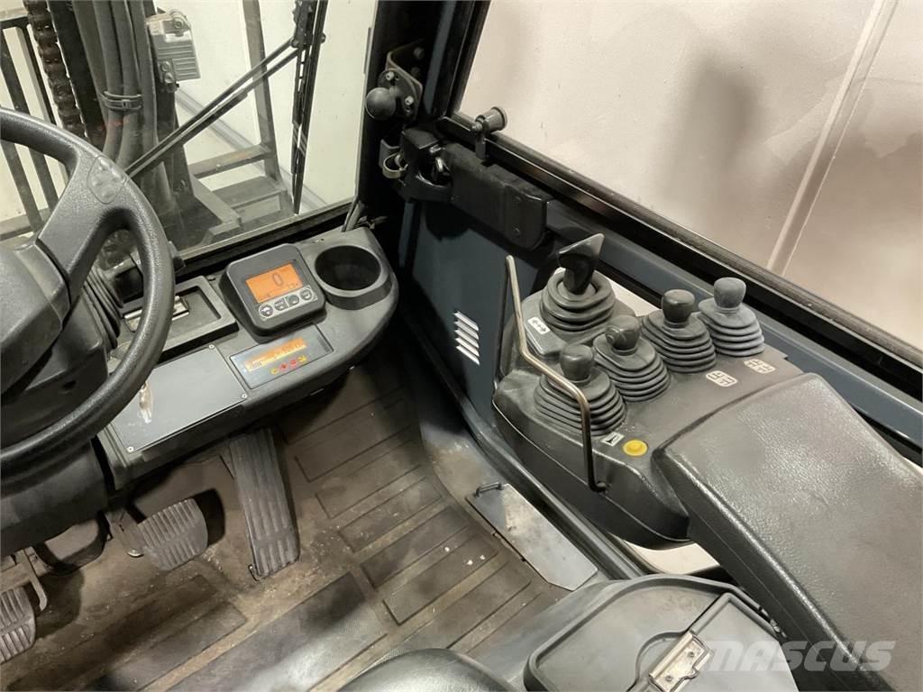 Toyota 40-8FD40N Dieselstapler