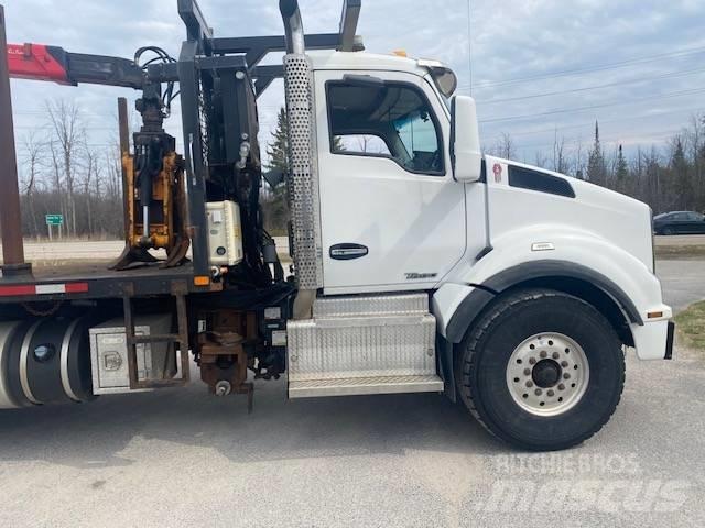 Kenworth T 880 Holztransporter