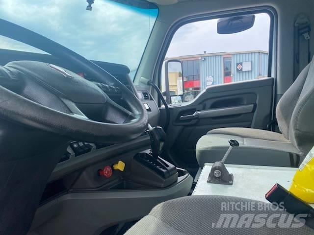 Kenworth T 880 Holztransporter