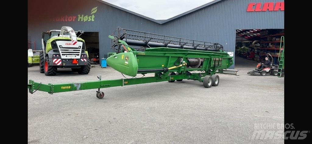 John Deere S670I Mähdrescher