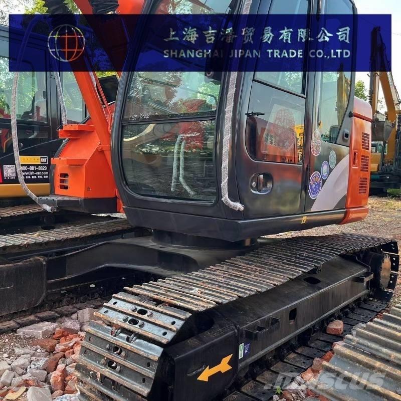 Hitachi ZX 135 Raupenbagger