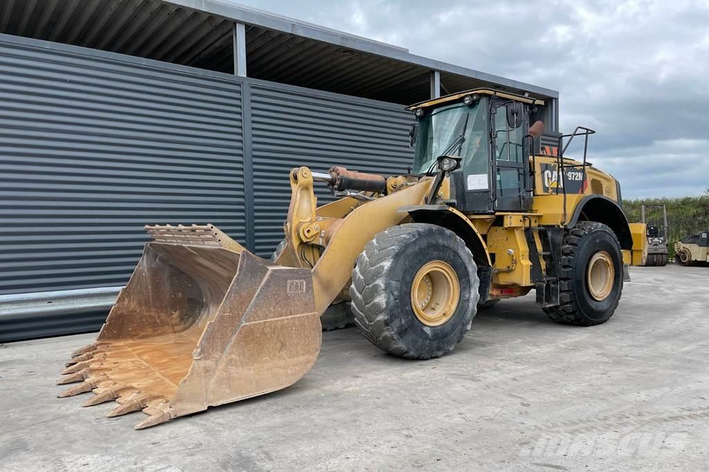 CAT 972M Radlader