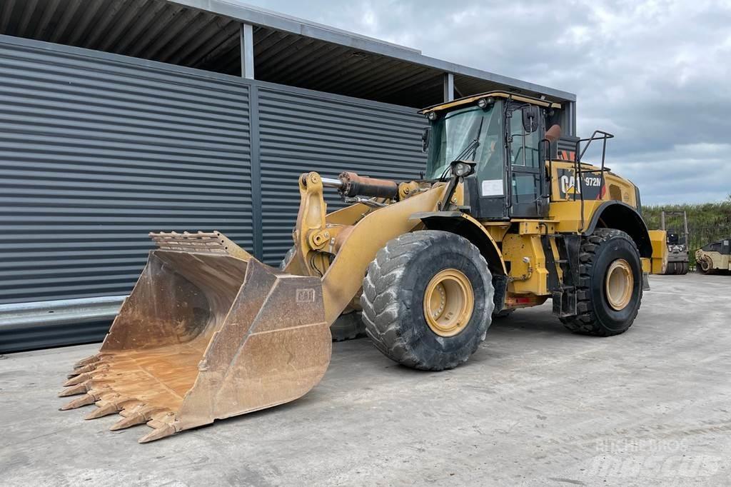 CAT 972M Radlader