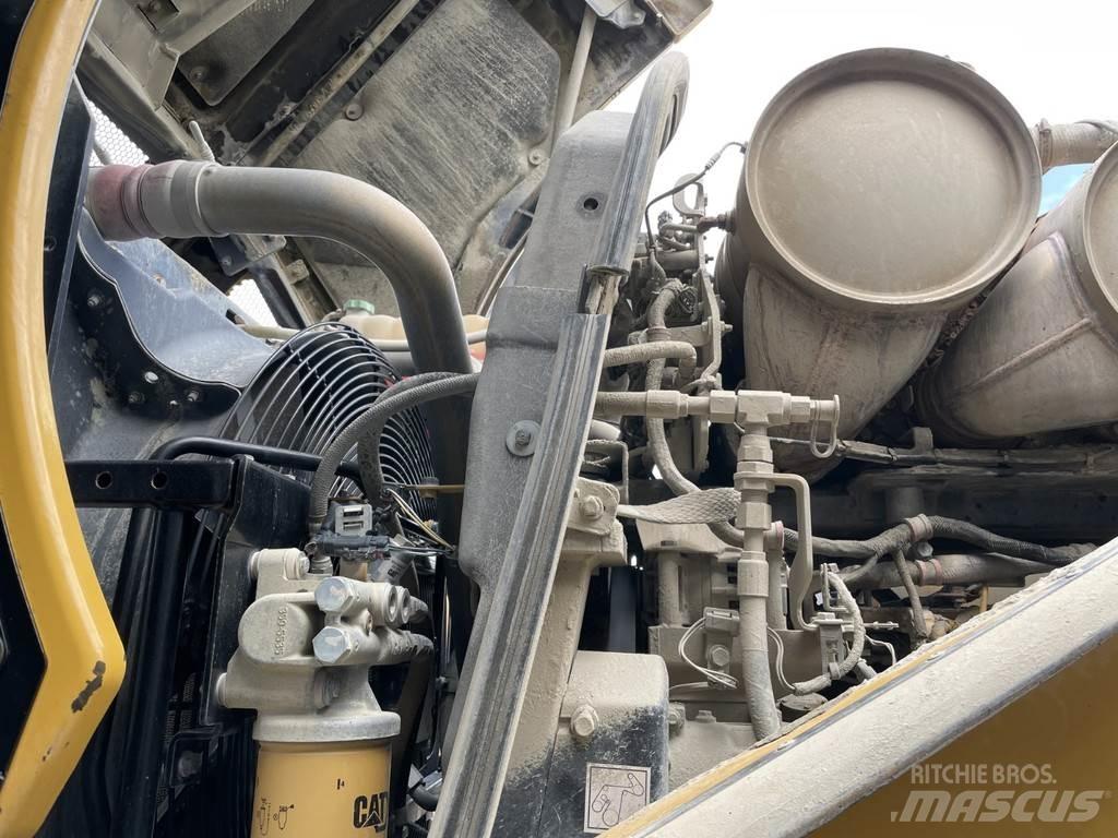 CAT 972M Radlader