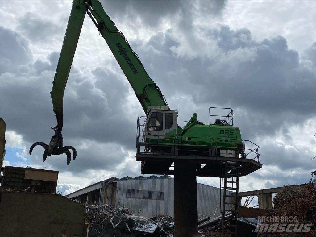 Sennebogen 835 E R Materialumschlag