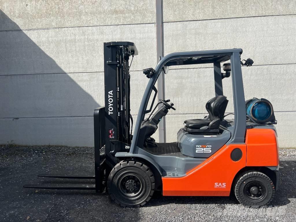 Toyota 02-8 FGF 25 Gasstapler