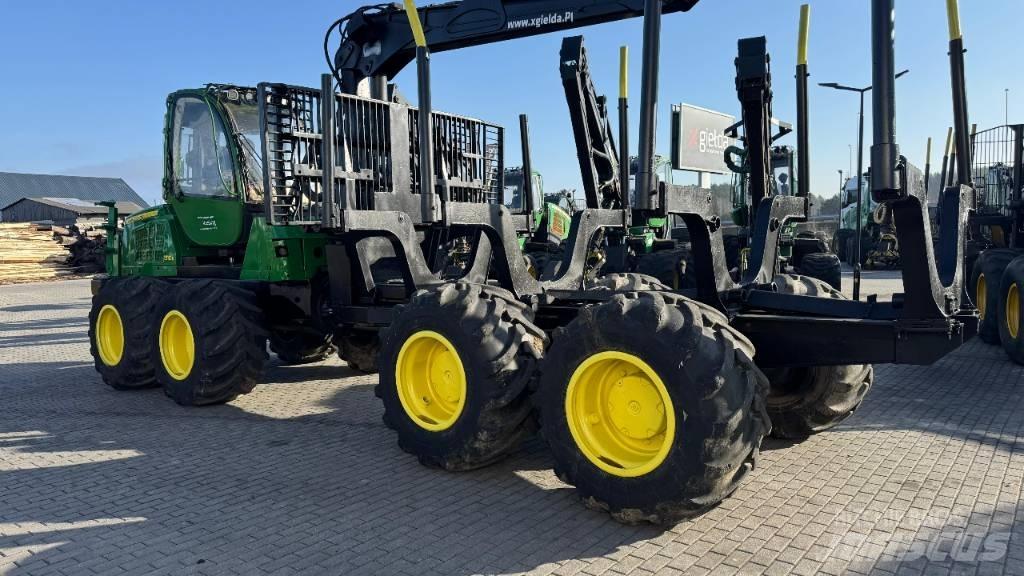 John Deere 1510 E Forwarder
