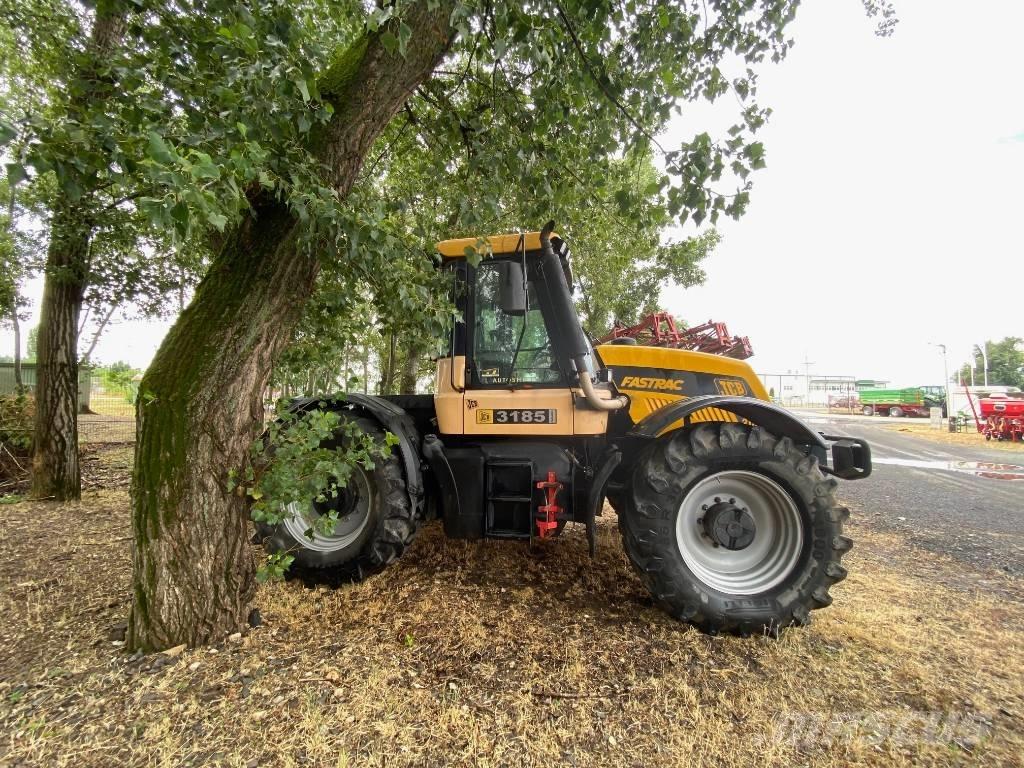 JCB Fastrac 3185 Traktoren