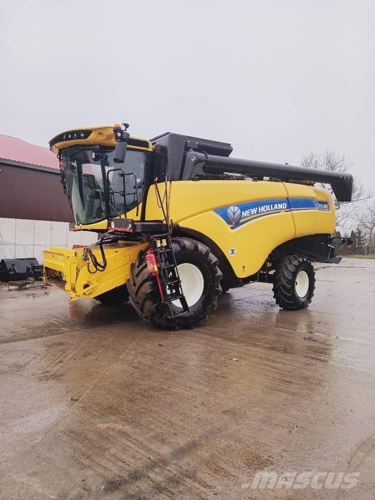 New Holland CX6.90 Mähdrescher