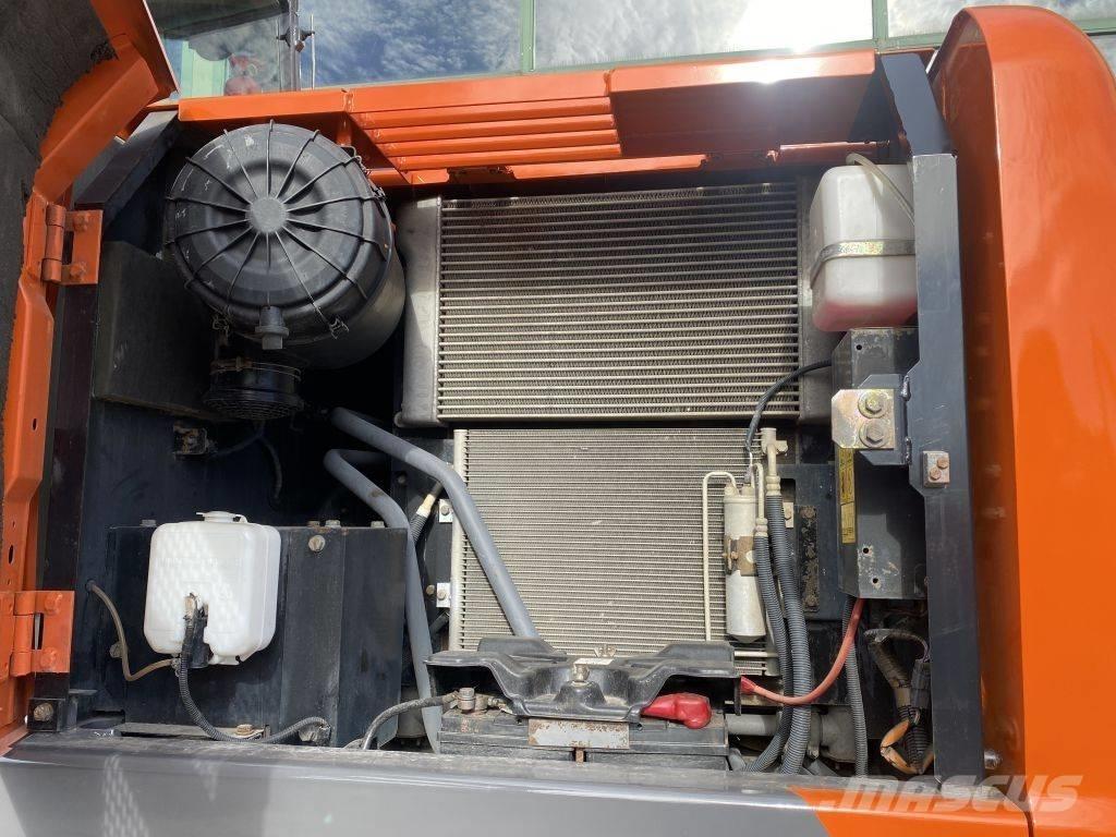 Hitachi ZX 140 W-3 Mobilbagger