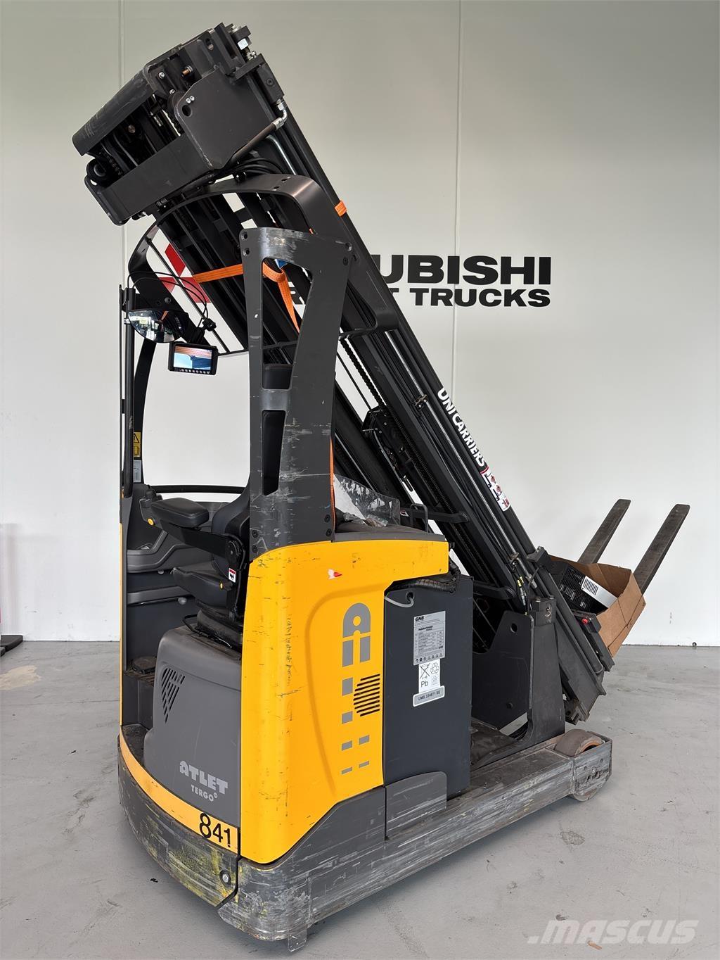 Atlet UMS200 Schubmaststapler