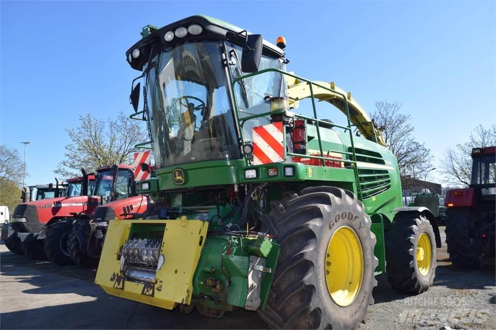 John Deere 7250 i Selbstfahrende Häcksler