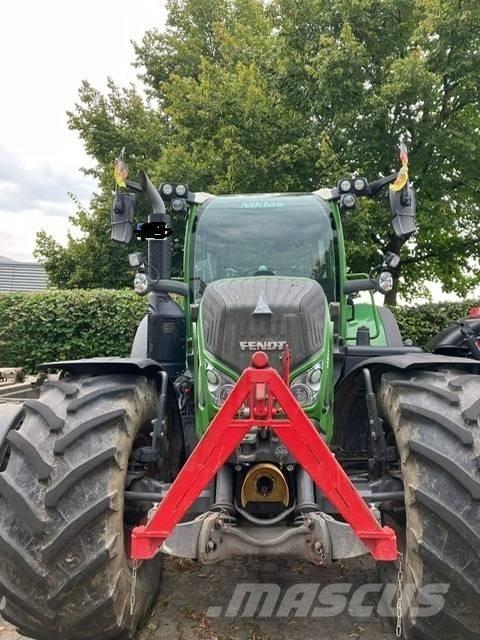 Fendt 724 Vario S4 Traktoren