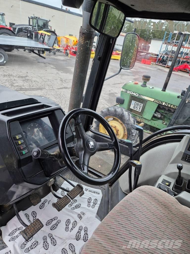Valtra 8550 Traktoren
