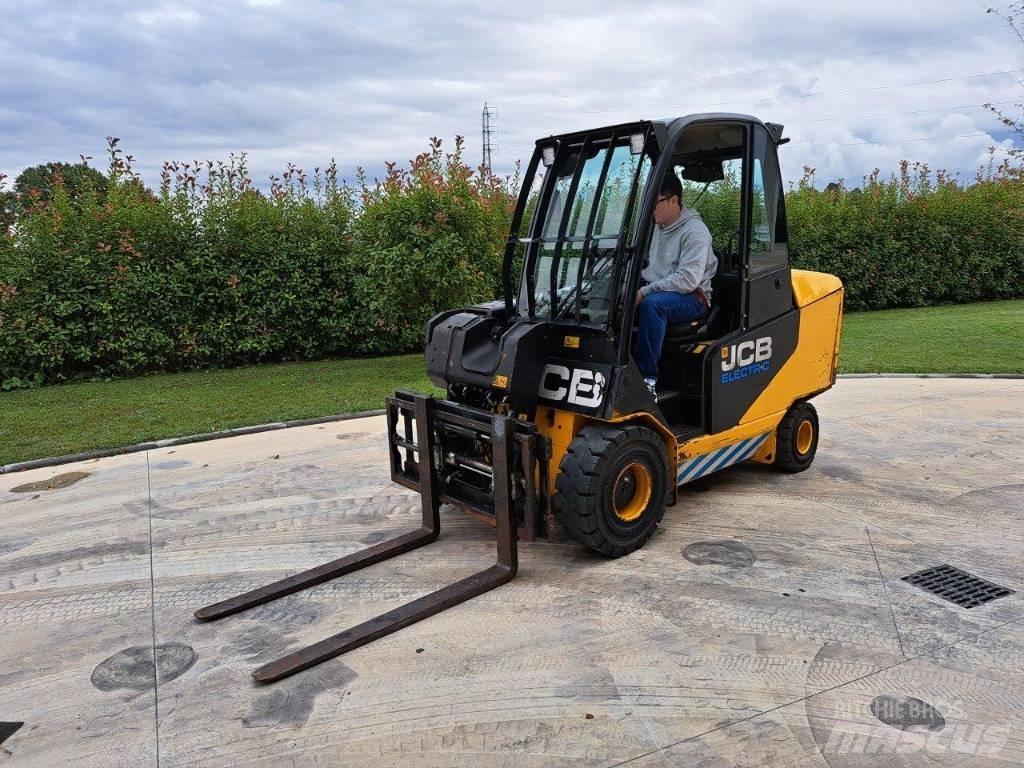 JCB TLT 30-19E Schubmaststapler