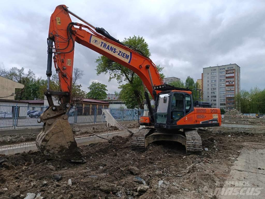 Doosan DX 300 LC-5 Raupenbagger