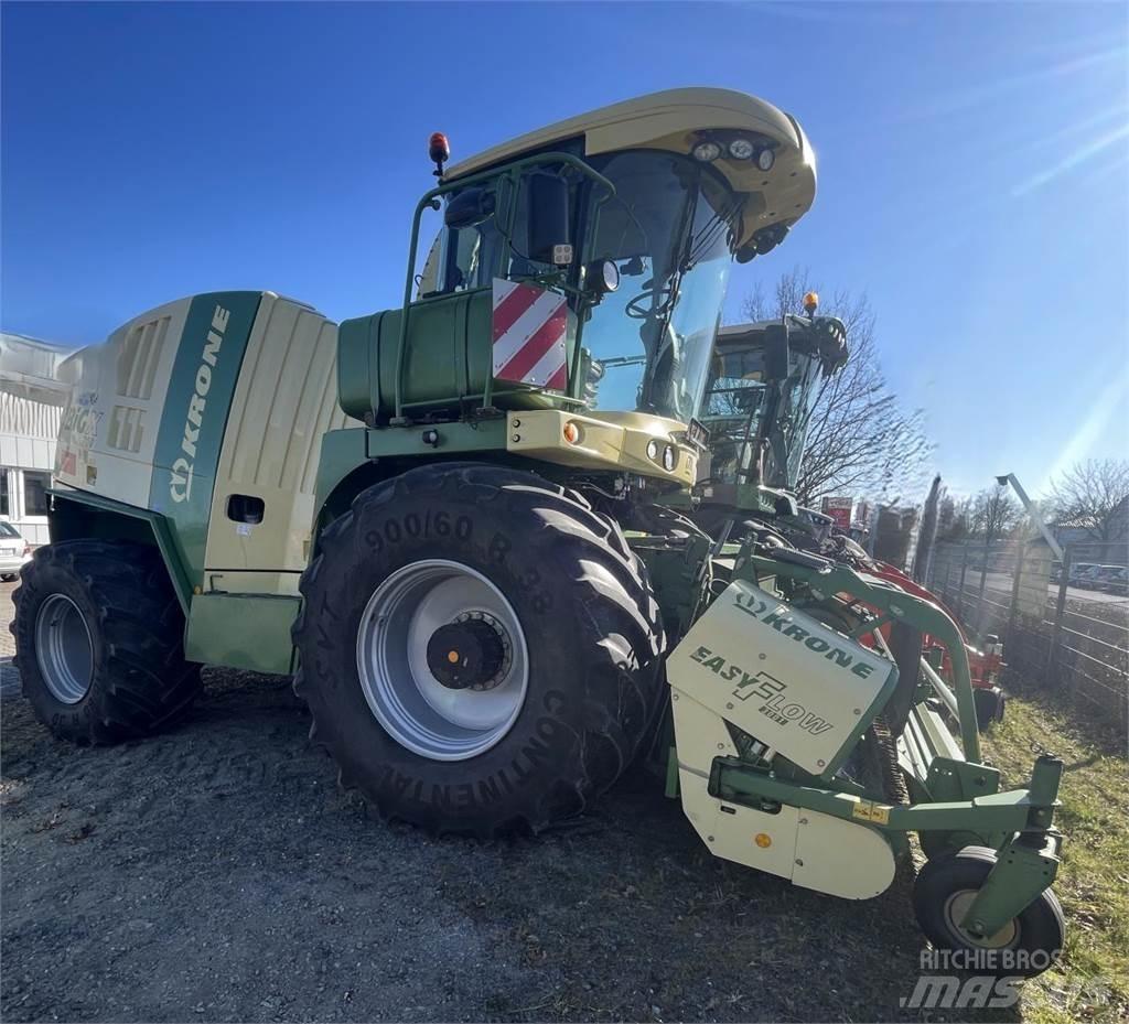 Krone BIG x 700 Selbstfahrende Häcksler