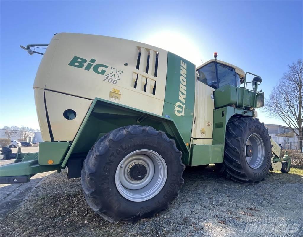 Krone BIG x 700 Selbstfahrende Häcksler