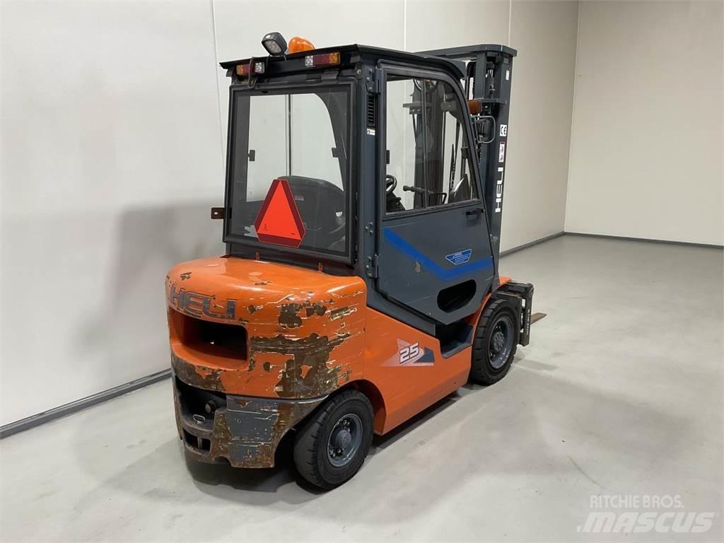Heli CDCP25 Dieselstapler