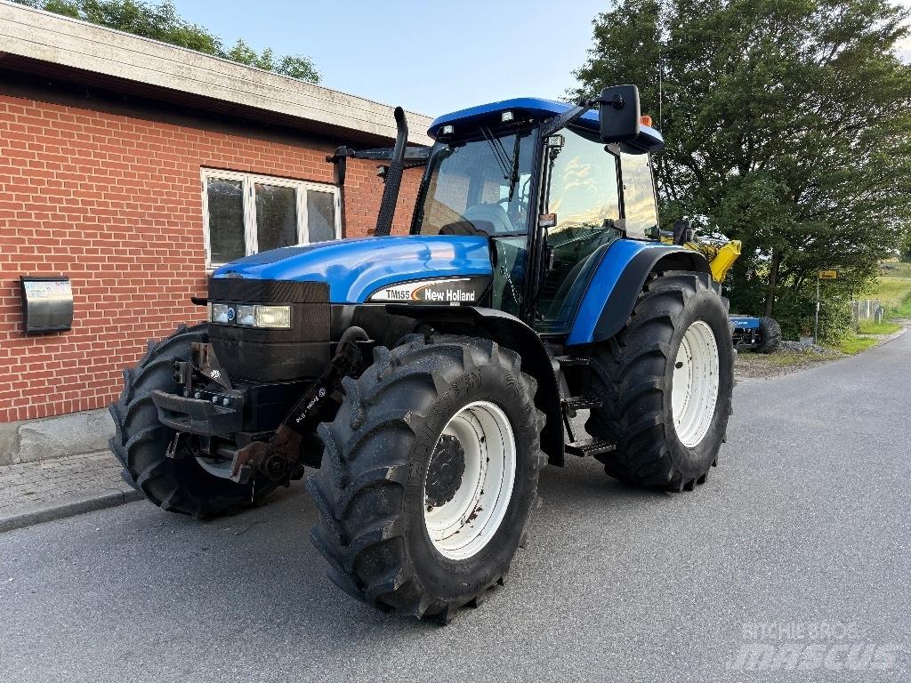 New Holland TM 155 Traktoren
