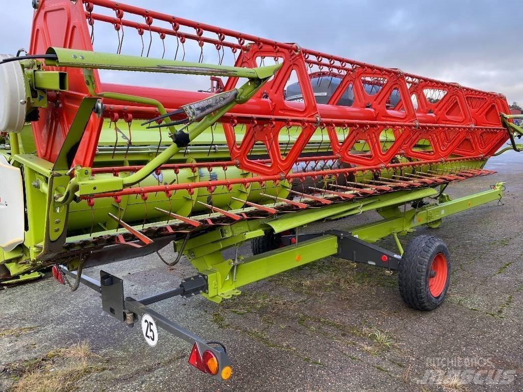 CLAAS Tucano 430 Mähdrescher