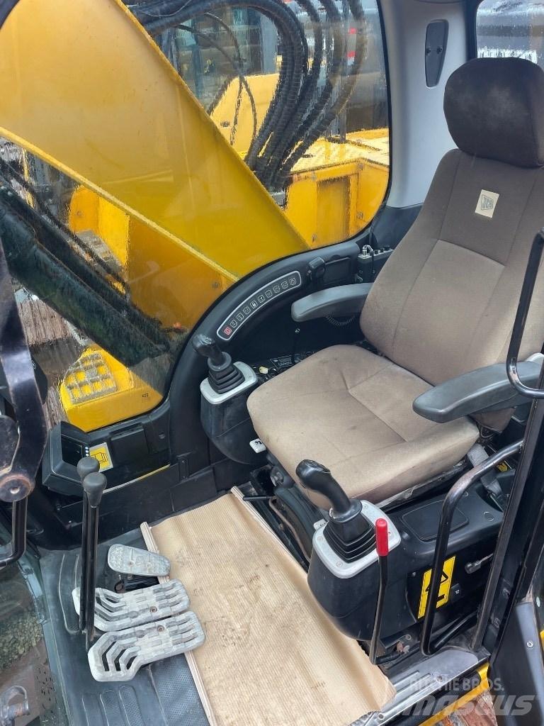 JCB JZ140LC Raupenbagger