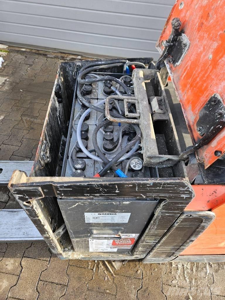 BT LPE 250 Elektrostapler