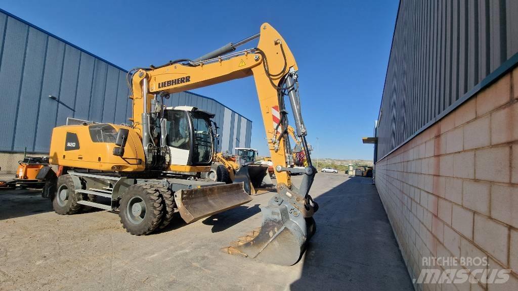 Liebherr A 920 Mobilbagger