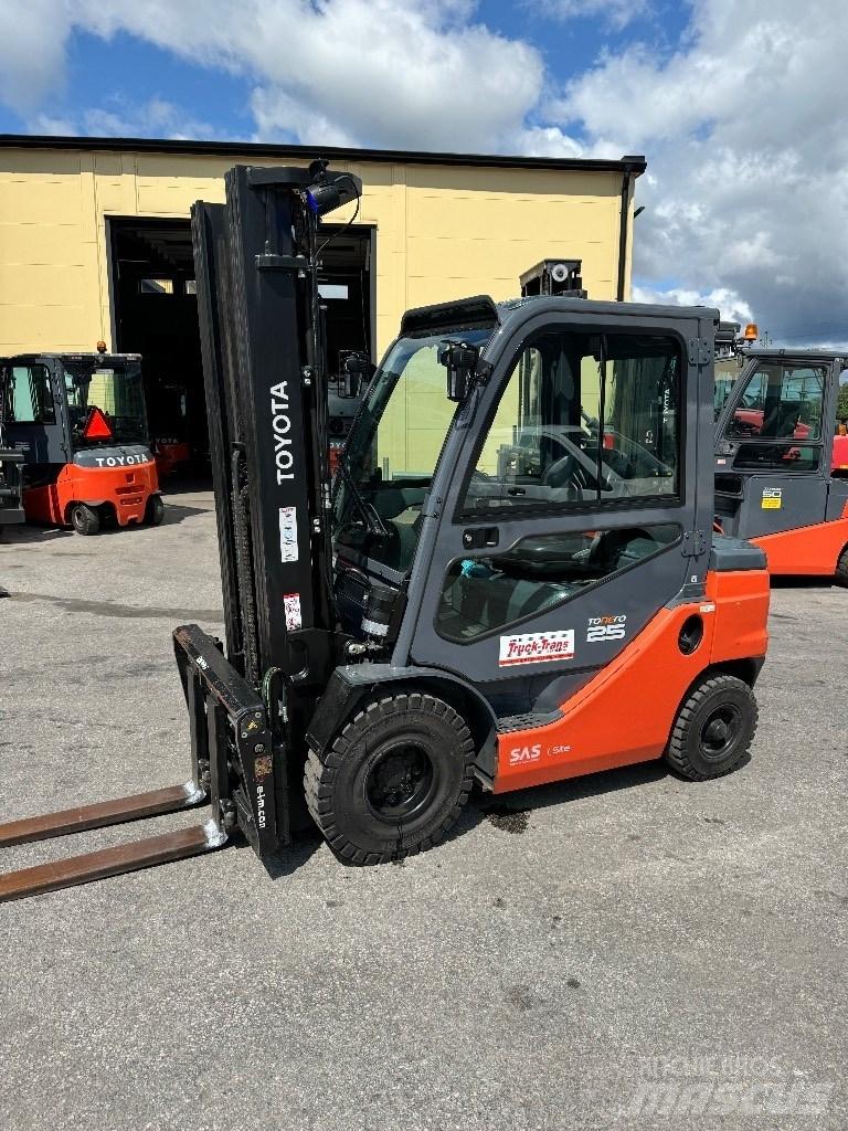 Toyota 52-8FDF25 Dieselstapler