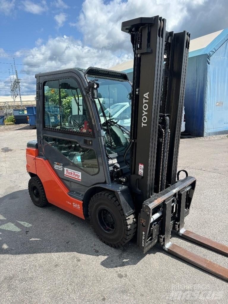 Toyota 52-8FDF25 Dieselstapler