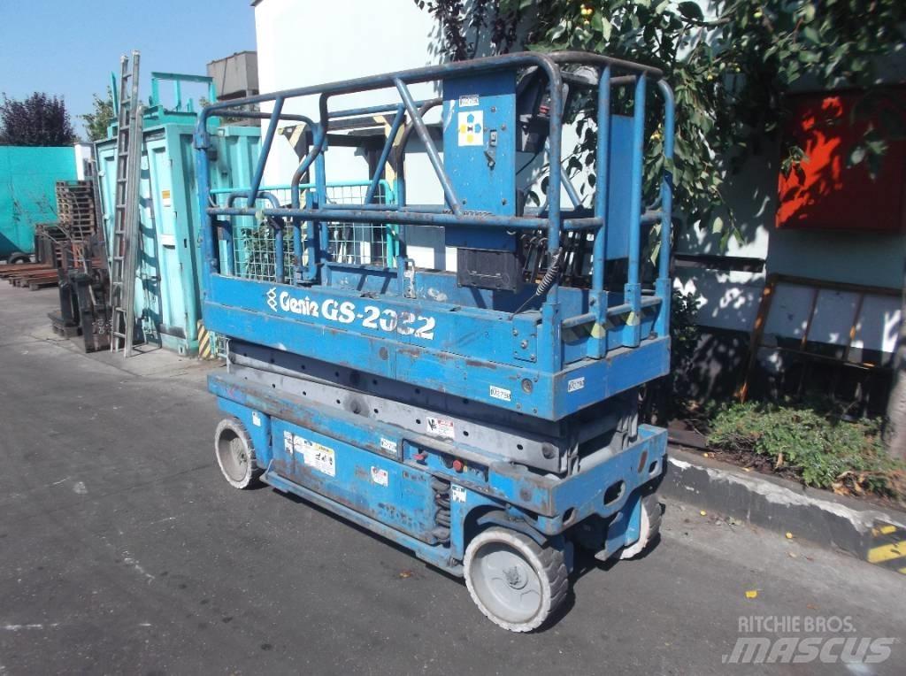 Genie GS 2032    V-2790 Personenaufzüge