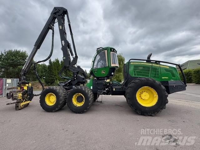 John Deere 1470 G Harvester