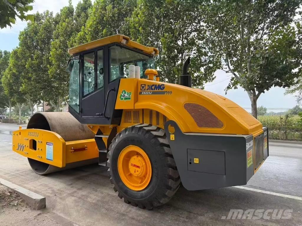 XCMG XS 223 J Walzenzüge