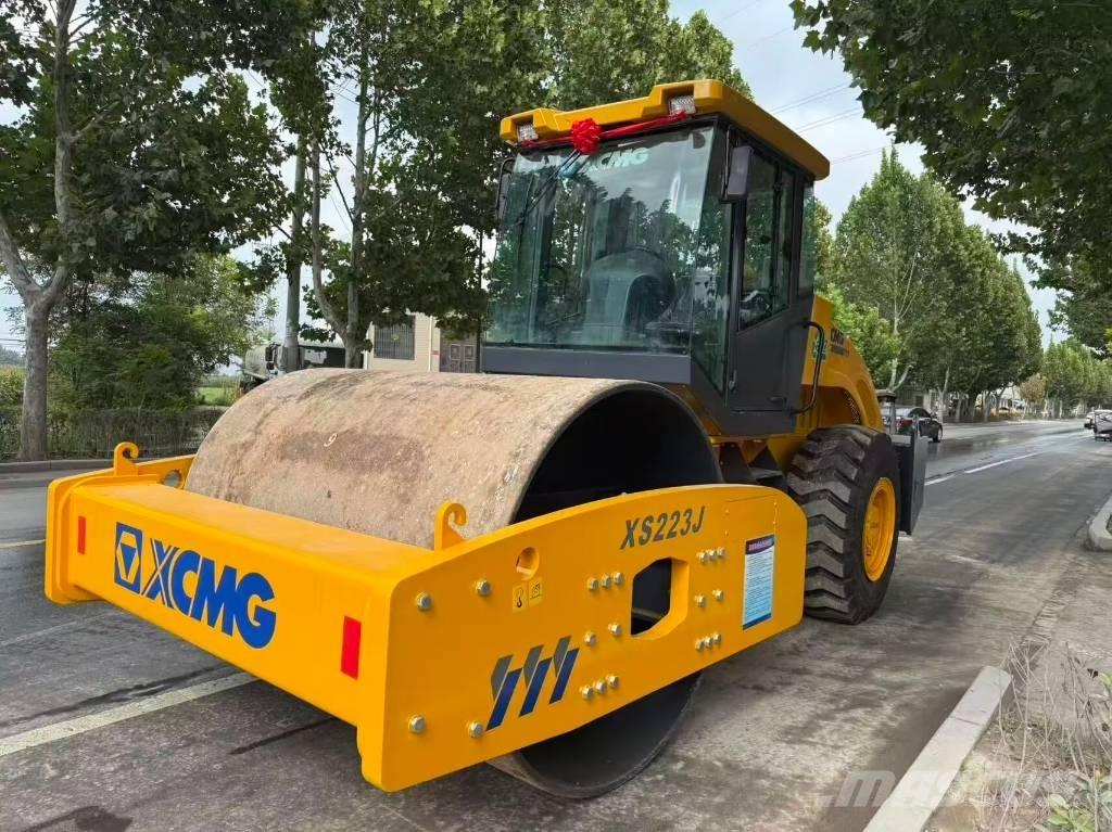 XCMG XS 223 J Walzenzüge