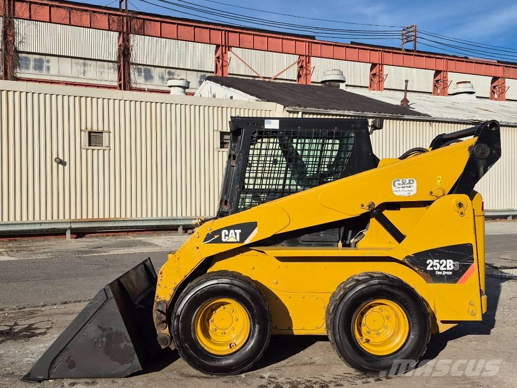 CAT 252 B 3 Kompaktlader