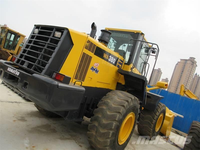 Komatsu WA 380 Radlader