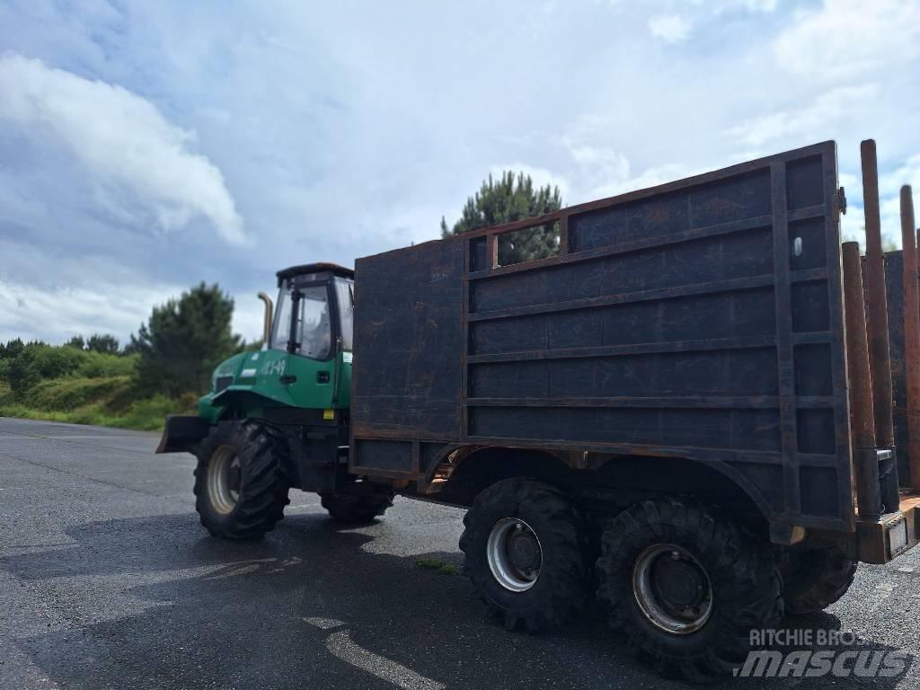 Dingo AD6-18.3 Forwarder