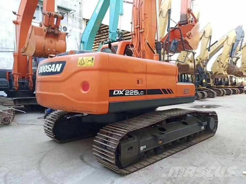 Doosan dx225 Raupenbagger