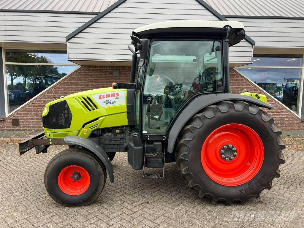 CLAAS Atos 230 Traktoren