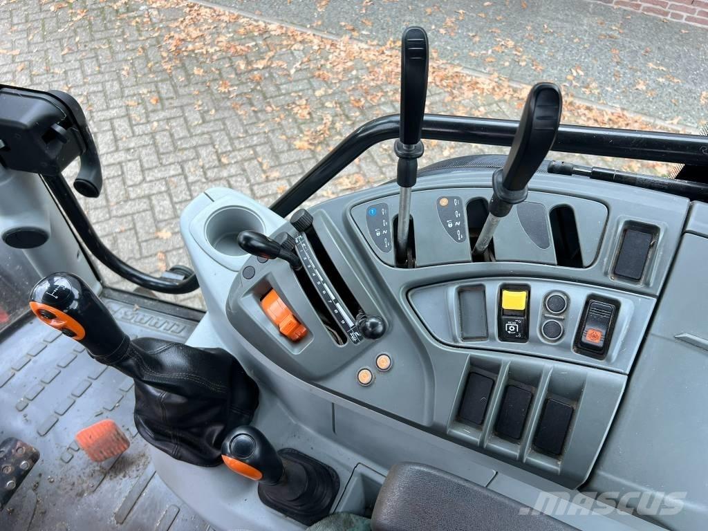 CLAAS Atos 230 Traktoren