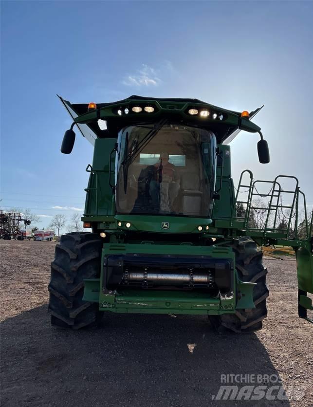 John Deere S 680 Mähdrescher
