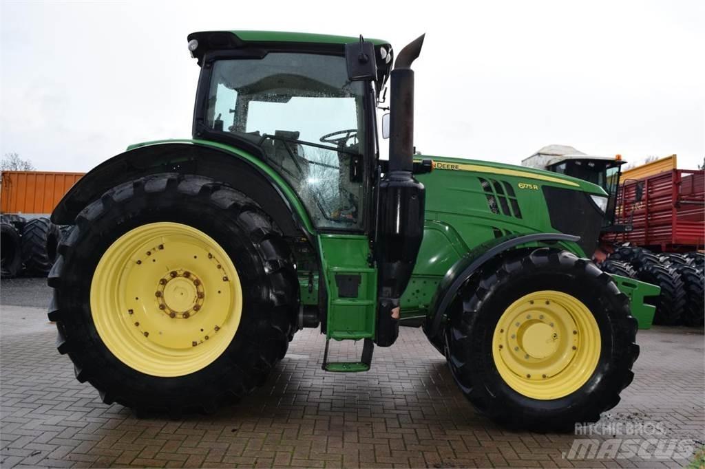 John Deere 6175 R Traktoren
